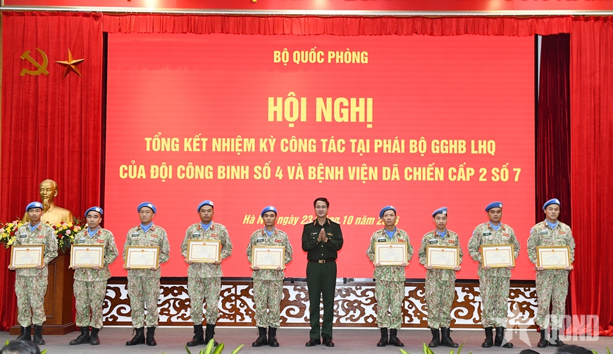 /UploadStore/admin/20261023 tong ket dcb4 va bvdc 2.7/b7.jpg